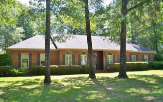 102 Robin Crest Ln, Andalusia, AL 36420