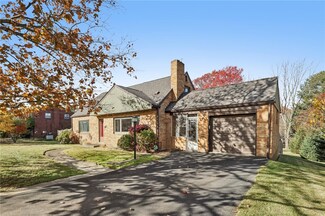 437 Winthrop Dr, Pittsburgh, PA 15237