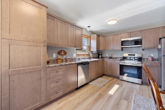 1419 N 12th Ave, West Bend, WI 53090