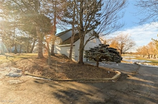 720 Mariner Village, Huron, OH 44839