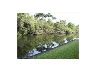 102 Royal Park Dr Unit 4D, Oakland Park, FL 33309