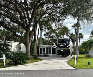 462 Oak Cove Rd Unit 462, Titusville, FL 32780