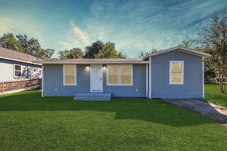 1112 8th St Unit A, Orange, TX 77630