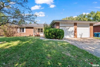 2617 Delaware Dr, Springfield, IL 62702