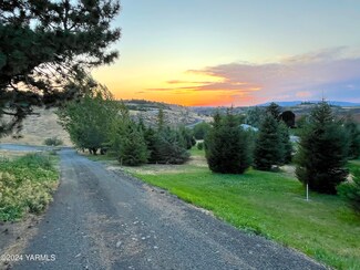 NKA N Scenic Rd, Yakima, WA 98908