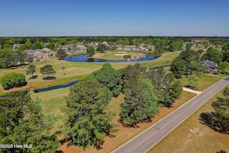 1062 N Middleton Dr NW, Calabash, NC 28467