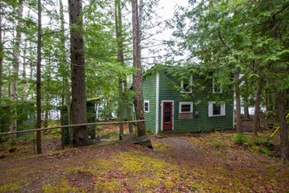 136 Holbrook Rd, Holden, ME 04429