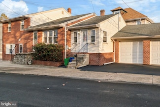 2604 Edgmont Ave, Brookhaven, PA 19015