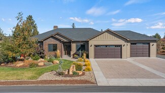 11845 Crossbill Dr, Klamath Falls, OR 97601