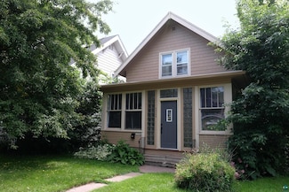 5524 W 8th St, Duluth, MN 55807