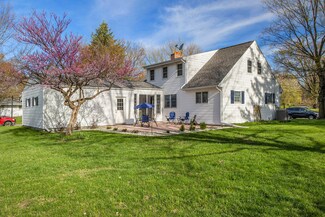 816 Wooded Ln, Marshall, MI 49068