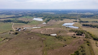 8602 E Utopia Dr, Bronaugh, MO 64728