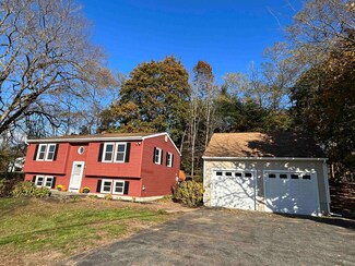 3 John Rd W, Exeter, NH 03833