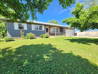 1611 9th St, West Plains, MO 65775
