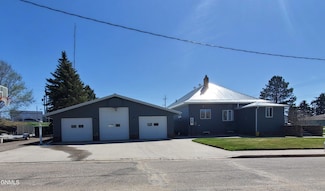 200 E Sampson Ave, Linton, ND 58552