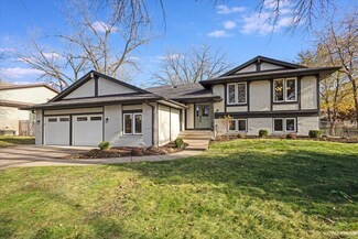 133 Kentucky Ave S, Golden Valley, MN 55426