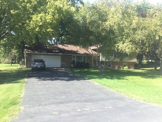 342 Pierce St, Gilberts, IL 60136