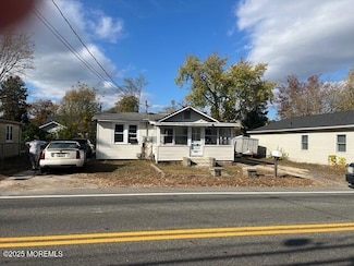 240 Beachwood Blvd, Beachwood, NJ 08722