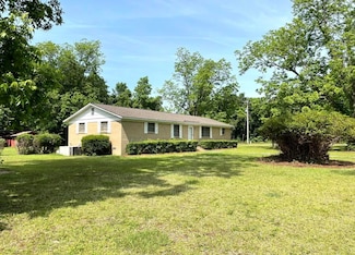 6287 Sniders Hwy, Walterboro, SC 29488