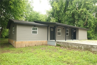 1185 E Pine St, Westville, OK 74965