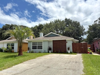 509 Camelia St, Atlantic Beach, FL 32233
