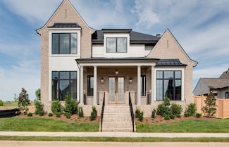 106 Cardiff Dr, Thompson's Station, TN 37179