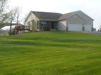 6641 N Crull Ct, Evansville, WI 53536