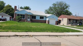 648 Memorial Dr, Grand Island, NE 68801