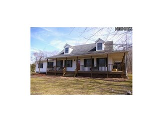 11154 Chamberlain Rd, Mantua, OH 44255