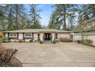 800 Fairway Rd, Lake Oswego, OR 97034