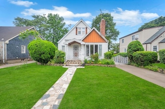 23 Dale Ave, Hempstead, NY 11550