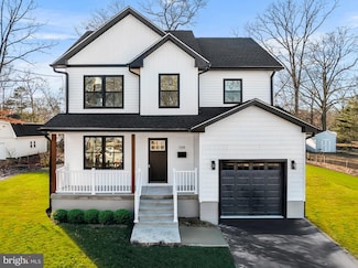 438 4th Ave, Woodbury, NJ 08096