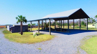 591 Chapel Ln, Port Saint Joe, FL 32456