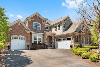 4545 Foxgrove Dr, Saint Charles, IL 60175