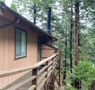 558 Rose Ln, Twin Peaks, CA 92391