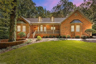 1767 Winchester Heights Dr, Asheboro, NC 27205