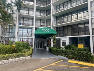 1000 Parkview Dr Unit 427, Hallandale Beach, FL 33009
