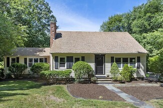 356 Walnut St, Shrewsbury, MA 01545
