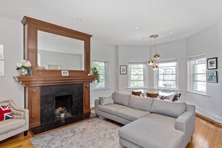 5 Keswick St Unit 3, Boston, MA 02215