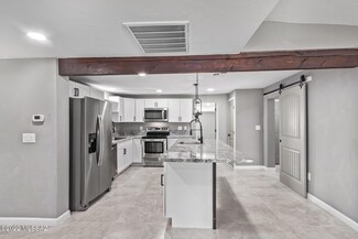 5218 S 17th Ave, Tucson, AZ 85706