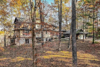 6671 E Gross Rd, Bloomington, IN 47401