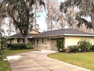 9791 W Riverwood Dr, Crystal River, FL 34428
