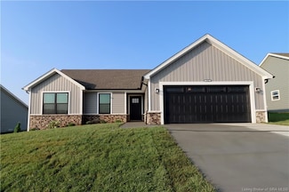 527 Park-Land Trail, Jeffersonville, IN 47130