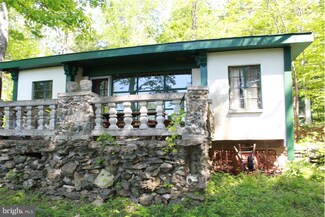 845 Luchase Rd, Linden, VA 22642