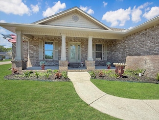 8296 Randall Dr, Navarre, FL 32566