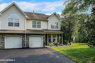 11 Saratoga Ct, Neptune, NJ 07753