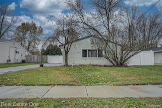 1592 Mollie St, Ypsilanti, MI 48198