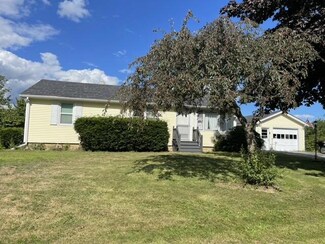 353 E Side Rd, Sorrento, ME 04677