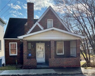 444 Wylie Ave, Clairton, PA 15025