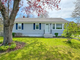 34 Greenwood Ln, Portland, ME 04103